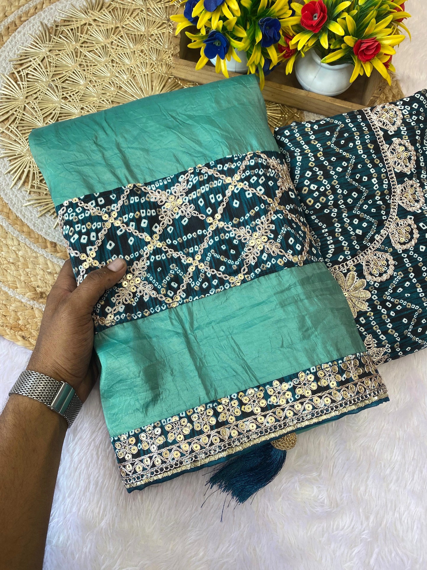 BRAND UPGRAD HUB PURE GOLD CRUSH SAREE