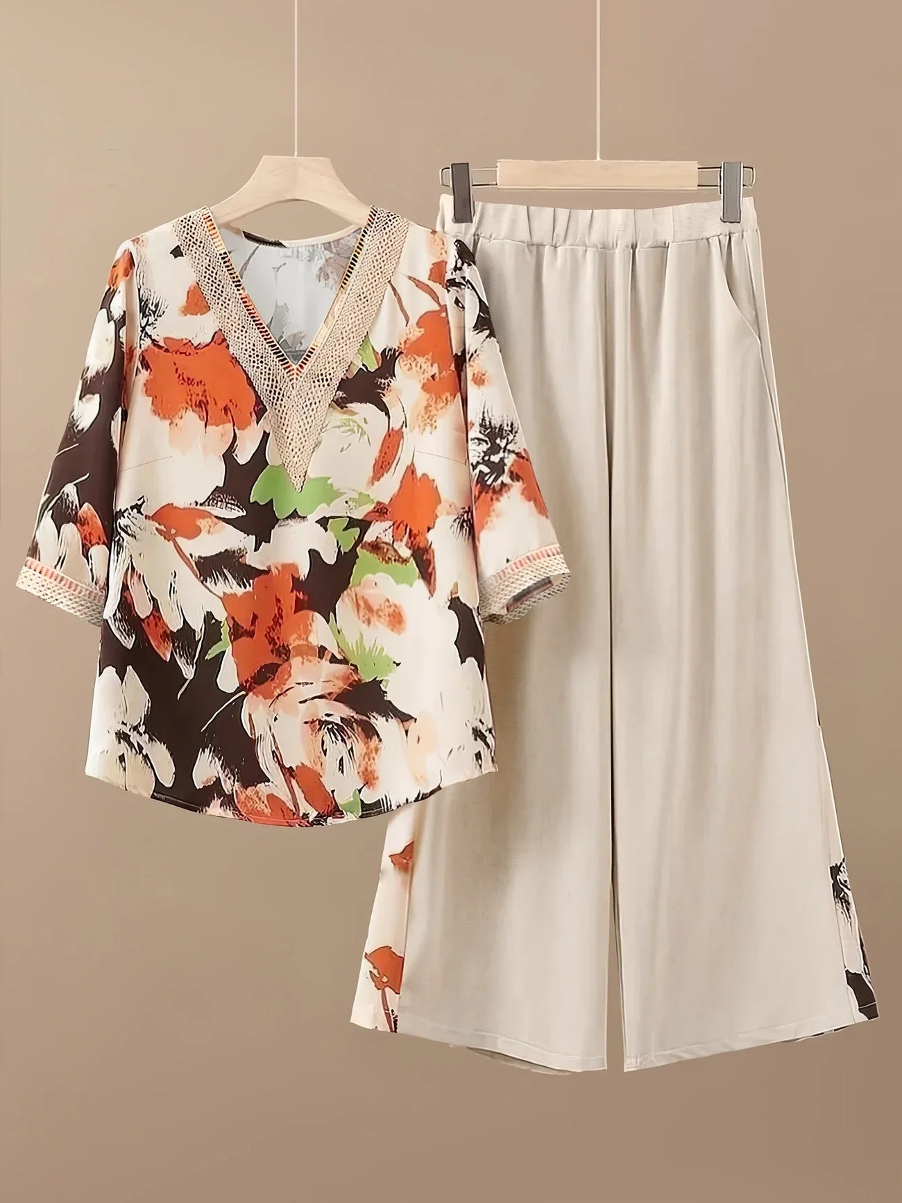 FloraCharm Set – Contrast Lace & Printed Two-Piece Ensemble