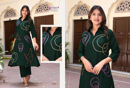 fancy and subtle floral design kurti pair