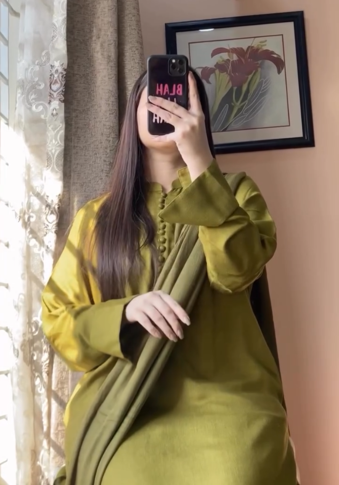 MD Pakistani Kurta Pent with Chiffon Dupatta Set