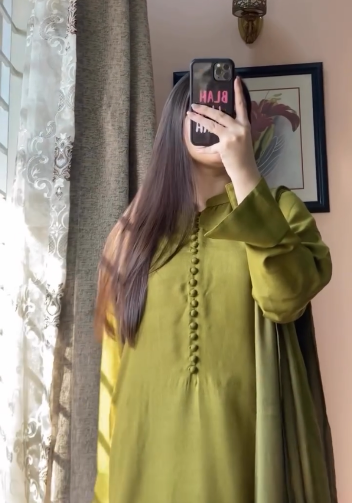 MD Pakistani Kurta Pent with Chiffon Dupatta Set