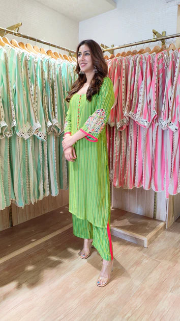 Green Digital Printed Kurta Pant Set